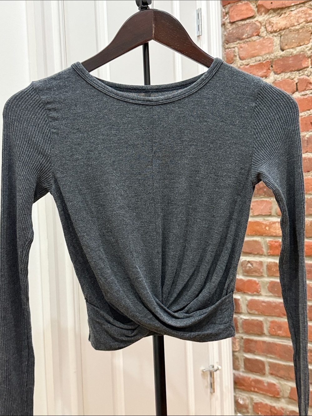 ALO Yoga Charcoal Twist-Front Long Sleeve Top